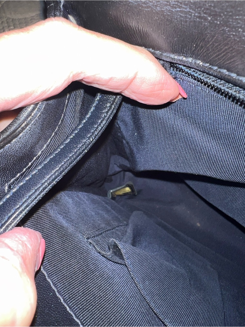 Chanel Large Boy shoulder bag - Picture 10 of 10